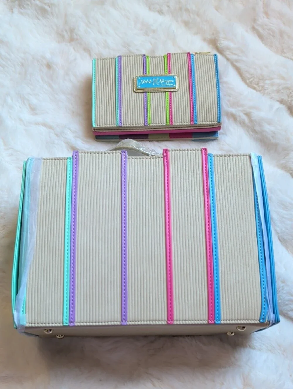 Loungefly Stitch Shoppe Disney Princess Books #2 Crossbody Bag & Wallet Bundle! - Picture 3 of 9